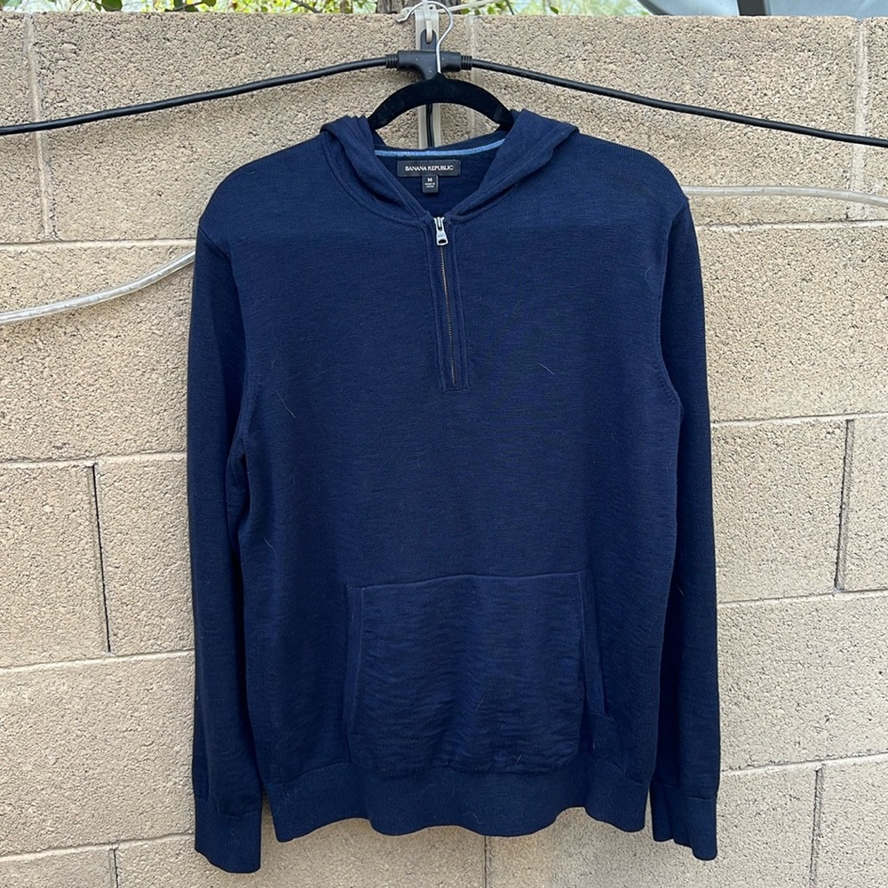 Banana Republic men’s 1/4 zip sweater M